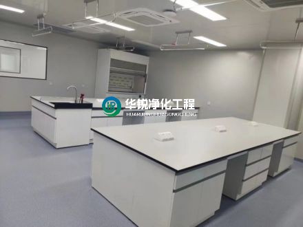 實驗室家具中的壁掛式洗眼器都有哪些功能特點